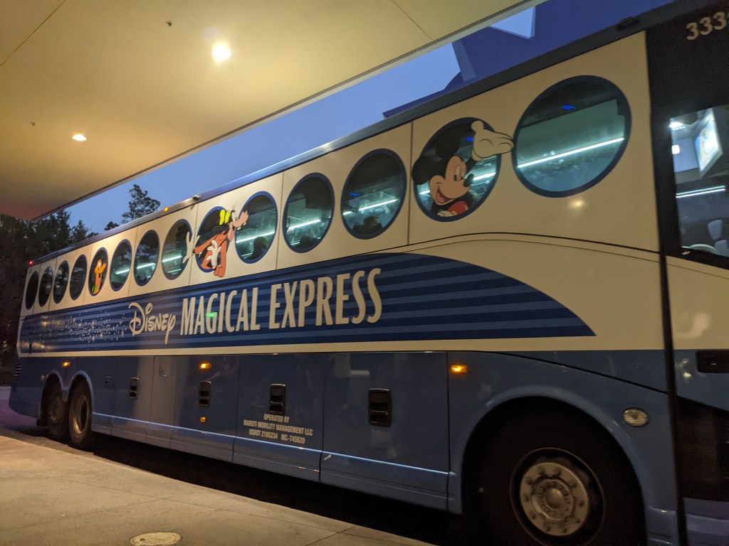 Disney Magical Express bus